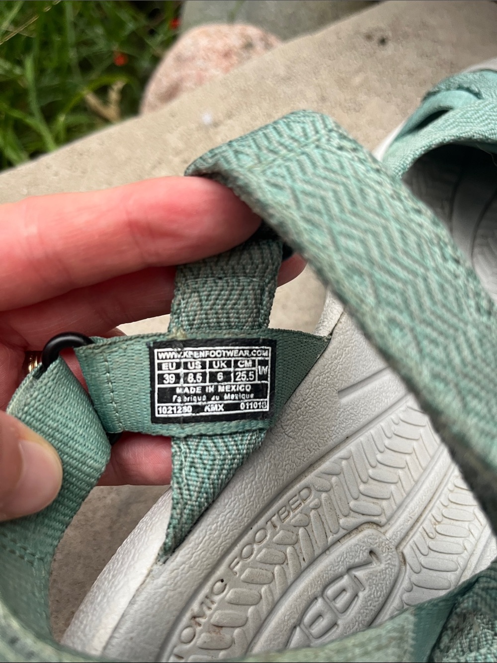 KEEN Bali Strap Sandals Aqua Green Sport Comfort Hiking Women’s Size 8.5 GUC - Picture 5 of 11